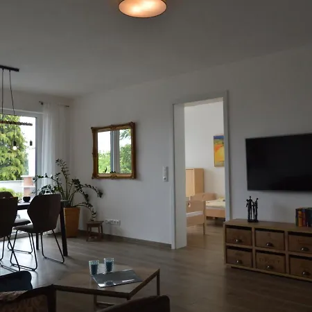 Comfortable And Luxurious In A Wooded Area With Sweeping Views Сasa de vacaciones *