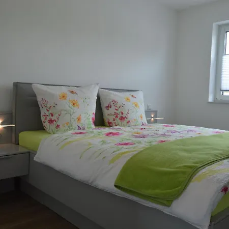 Comfortable And Luxurious In A Wooded Area With Sweeping Views Kaisersesch